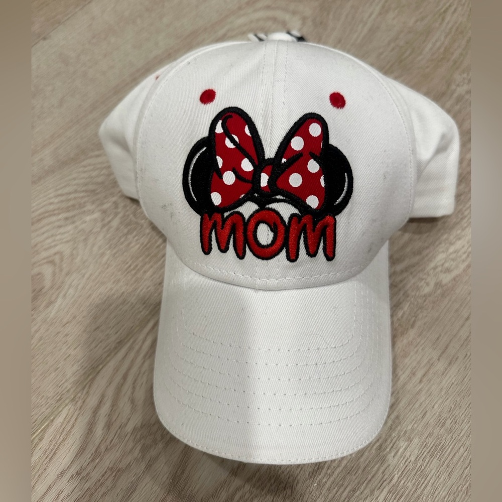 Disney White Minnie Mouse baseball hat with Red Mom Polka Bow Accent
